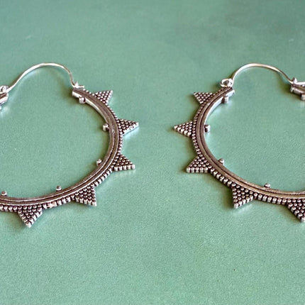 Triangle Silver Hoop Earrings / Spikes / Geometric / Boho Look / Bohemian Style / Rustic / Ethnic / Tribal / Festival /