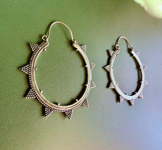 Triangle Silver Hoop Earrings / Spikes / Geometric / Boho Look / Bohemian Style / Rustic / Ethnic / Tribal / Festival /