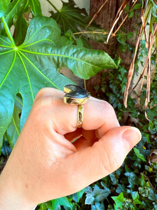 Crescent Moon Labradorite Brass Ring / Boho Jewellery / Spiritual Gift for Her / Women's Ring / Astrology Jewelery / Meditation / Yoga