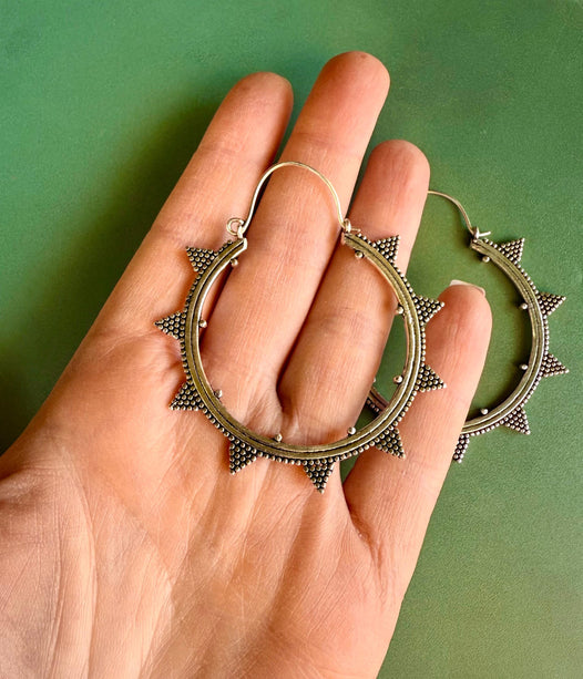 Triangle Silver Hoop Earrings / Spikes / Geometric / Boho Look / Bohemian Style / Rustic / Ethnic / Tribal / Festival /