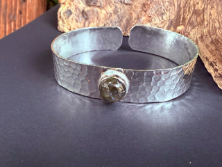 Hammered Silver Bracelet Labradorite / Adjustable / Bohemian Jewellery / Ethnic Style / Rustic / Boho / Gift for Her / Artisanal /