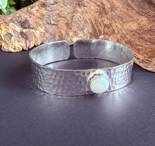 Moonstone Hammered Silver Bracelet / Adjustable / Bohemian Jewellery / Ethnic Style / Rustic / Boho / Gift for Her / Artisanal /