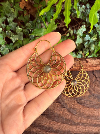 Labradorite & Brass Hoop Earrings / Ethnic Jewelery / Rustic / Yoga / Hippie / Gypsy Style / Festival Fashion / Gift for Her / Boho Look
