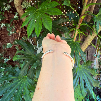 Bracelet Tribal Symbols Native Markings / Bangle / Cuff / Unisex / Boho / Ethnic / Rustic / Bohemian / Hippie / Costume Fashion Jewelery /