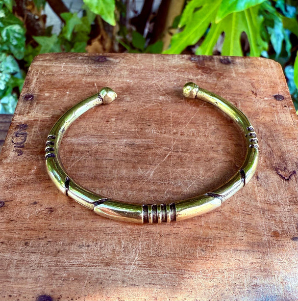 Bracelet Tribal Symbols Native Markings / Bangle / Cuff / Unisex / Boho / Ethnic / Rustic / Bohemian / Hippie / Costume Fashion Jewelery /