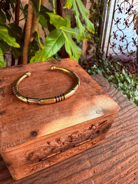 Bracelet Tribal Symbols Native Markings / Bangle / Cuff / Unisex / Boho / Ethnic / Rustic / Bohemian / Hippie / Costume Fashion Jewelery /