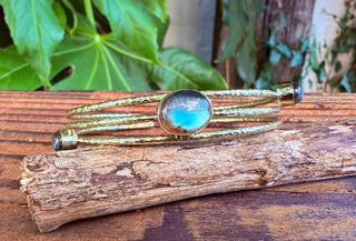 Hammered Brass Bracelet Labradorite / Adjustable / Bohemian Jewellery / Ethnic Style / Rustic / Boho / Gift for Her / Artisanal /