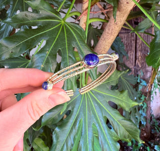 Hammered Brass Bracelet with Lapis Lazuli / Adjustable / Bohemian Jewellery / Ethnic Style / Rustic / Boho / Gift for Her / Artisanal /