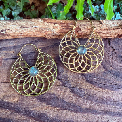 Labradorite & Brass Hoop Earrings / Ethnic Jewelery / Rustic / Yoga / Hippie / Gypsy Style / Festival Fashion / Gift for Her / Boho Look