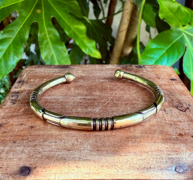 Bracelet Tribal Symbols Native Markings / Bangle / Cuff / Unisex / Boho / Ethnic / Rustic / Bohemian / Hippie / Costume Fashion Jewelery /