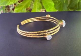 Hammered Brass Bracelet with Moonstone / Adjustable / Bohemian Jewellery / Ethnic Style / Rustic / Boho / Gift for Her / Artisanal /
