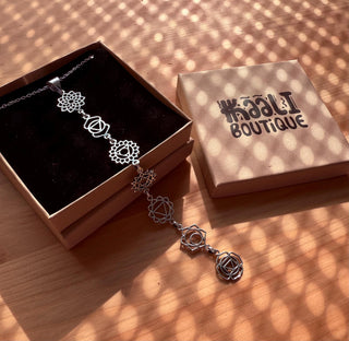 Seven 7 Chakras Necklace / Hypoallergenic / Silver / Yoga / Reiki / Boho / Hippie / Rustic / Ethnic / Crystals / Third Eye / Illuminati