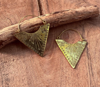 Tribal Triangle Brass Earrings / Aztec / Ethnic / Boho Look / Bohemian