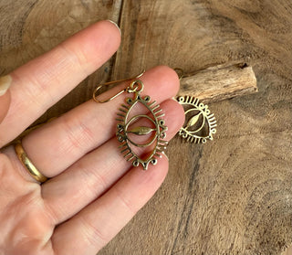 Gold Third Eye Earrings / Brass / Chakra / Geometric / Rustic / Yoga / Hippie / Gypsy / Psy / Boho / Bohemian / Festival