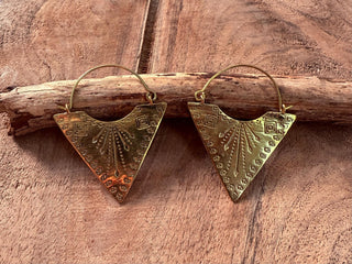 Tribal Triangle Brass Earrings / Aztec / Ethnic / Boho Look / Bohemian