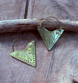 Tribal Triangle Brass Earrings / Aztec / Ethnic / Boho Look / Bohemian