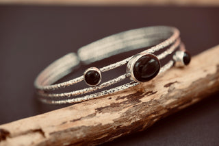 Large Size Hammered Silver Bracelet with Black Onyx Stones, Bohemian Bangles, Gift Box Option, Boho, Artisanal