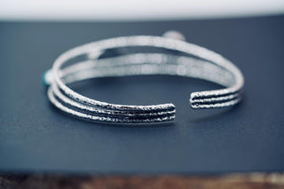 Large Size Hammered Silver Bracelet with Black Onyx Stones, Bohemian Bangles, Gift Box Option, Boho, Artisanal