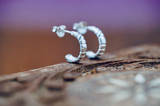 Tiny rigged hoops Textured Pattern Lines Sterling Silver, Easy Wear Butterfly Closure, Minimalist Hoop Earrings