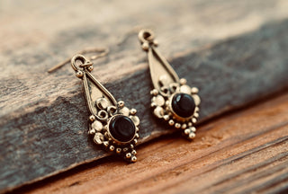 Boho Black Onyx Dangle Earrings – Vintage Style Brass Dangle Earrings – Ethnic Tribal Jewellery – Black Stone – Gift for Her