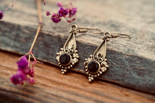 Boho Black Onyx Dangle Earrings – Vintage Style Brass Dangle Earrings – Ethnic Tribal Jewellery – Black Stone – Gift for Her