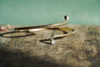 Brass Moonstone Arm Cuff Bracelet – Textured Gold Upper Arm Bracelet, Boho Goddess Jewellery, Adjustable Statement Arm Band, Festival
