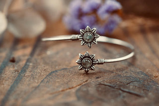 Silver Flower Bracelet with Labradorite, Elegant Bangle for Women, Delicate Boho Bracelet