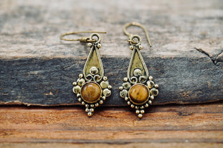 Boho Tiger's Eye Drop Earrings – Vintage Style Brass Dangle Earrings – Ethnic Tribal Jewellery – Brown Stone – Gift for Her