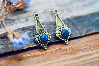 Boho Lapis Lazuli Dangle Earrings – Vintage Style Brass Dangle Earrings – Ethnic Tribal Jewellery – Blue Stone – Gift for Her