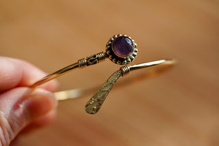 Amethyst Brass Bangle Bracelet – Boho Cuff with Purple Gemstone – Adjustable Statement Jewellery Gift for Her