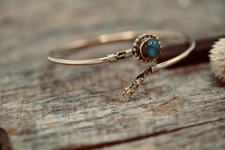 Labradorite Brass Bangle Bracelet – Boho Cuff with Blue Flash Gemstone – Adjustable Statement Jewellery Gift for Her