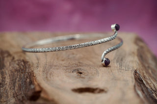 Silver Arm Cuff Bracelet Amethyst Stone – Textured Silver Upper Arm Bracelet, Boho Goddess Jewellery, Adjustable Statement Arm Band