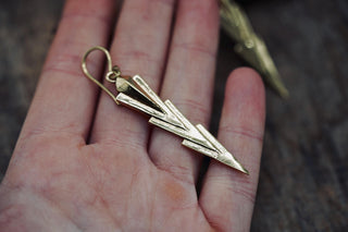 Art Deco Lightning Bolt Dangle Earrings – Minimalist Geometric Drop Earrings in Gold Tone