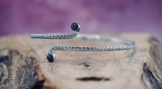 Silver Arm Cuff Bracelet Amethyst Stone – Textured Silver Upper Arm Bracelet, Boho Goddess Jewellery, Adjustable Statement Arm Band