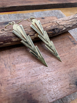 Art Deco Lightning Bolt Dangle Earrings – Minimalist Geometric Drop Earrings in Gold Tone