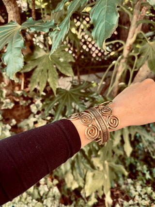 Boho Brass Cuff Bracelet – Adjustable Spiral Arm Cuff – Goddess Statement Bracelet – Tribal Bohemian Jewellery – Festival Wrist Cuff