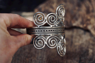 Boho Silver Cuff Bracelet – Adjustable Spiral Arm Cuff – Goddess Statement Bracelet – Tribal Bohemian Jewellery – Festival Wrist Cuff