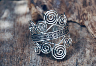 Boho Silver Cuff Bracelet – Adjustable Spiral Arm Cuff – Goddess Statement Bracelet – Tribal Bohemian Jewellery – Festival Wrist Cuff