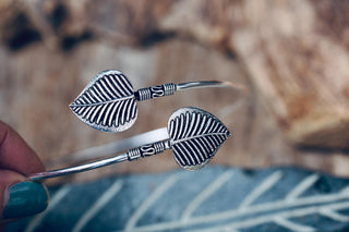 Boho Silver Arm Bracelet, Leaf Upper Arm Cuff, Adjustable Armlet, Festival Jewellery, Goddess Style Arm Band, Bohemian Jewellery Gift