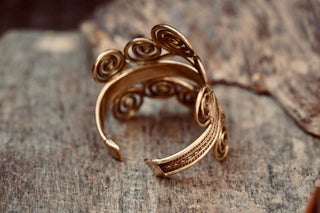 Boho Brass Cuff Bracelet – Adjustable Spiral Arm Cuff – Goddess Statement Bracelet – Tribal Bohemian Jewellery – Festival Wrist Cuff