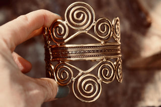 Boho Brass Cuff Bracelet – Adjustable Spiral Arm Cuff – Goddess Statement Bracelet – Tribal Bohemian Jewellery – Festival Wrist Cuff