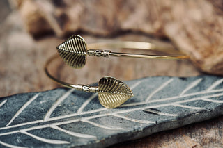 Boho Brass Arm Bracelet, Leaf Upper Arm Cuff, Adjustable Armlet, Festival Jewellery, Goddess Style Arm Band, Bohemian Jewellery Gift