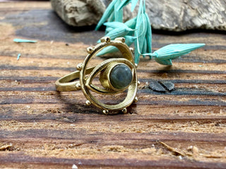 Large Labradorite Eye Ring, Eye Labradorite Ring, Unique Gemstone Ring, Brass Boho Ring
