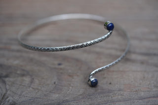 Silver Arm Cuff Bracelet Lapis Lazuli Stone – Textured Silver Upper Arm Bracelet, Boho Goddess Jewellery, Adjustable Statement Arm Band