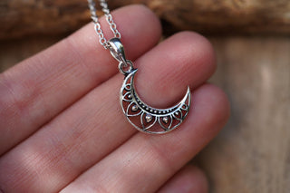 Crescent Moon Pendant Necklace Hypoallergenic Stainless Steel Chain 50cm, Boho Pendant Women
