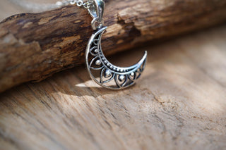 Crescent Moon Pendant Necklace Hypoallergenic Stainless Steel Chain 50cm, Boho Pendant Women
