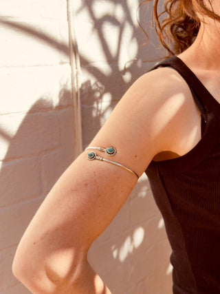 Silver Armlet - Black Onyx Cuff Bracelet – Textured Silver Upper Arm Bracelet, Boho Goddess Jewellery, Adjustable Statement Arm Band