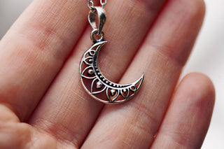 Crescent Moon Pendant Necklace Hypoallergenic Stainless Steel Chain 50cm, Boho Pendant Women