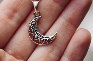 Crescent Moon Pendant Necklace Hypoallergenic Stainless Steel Chain 50cm, Boho Pendant Women