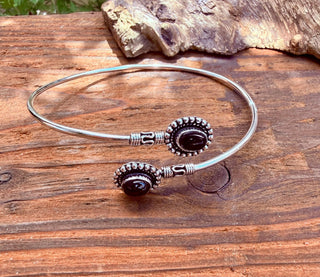 Silver Armlet - Black Onyx Cuff Bracelet – Textured Silver Upper Arm Bracelet, Boho Goddess Jewellery, Adjustable Statement Arm Band